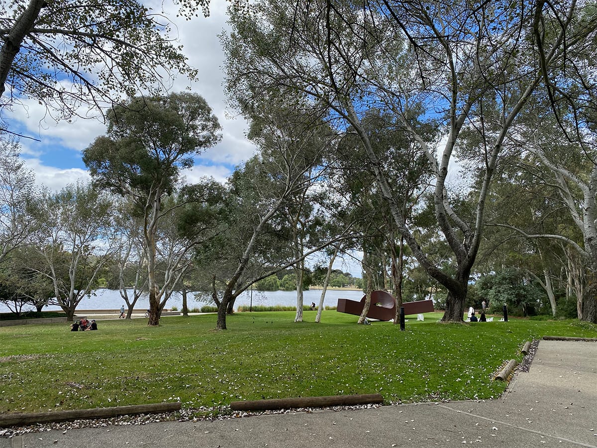 what to do in canberra? go to the art gallery! things to do in canberra